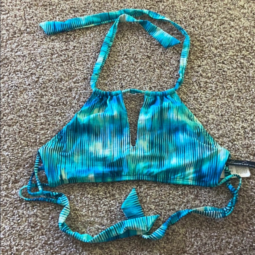 Bathing suit top